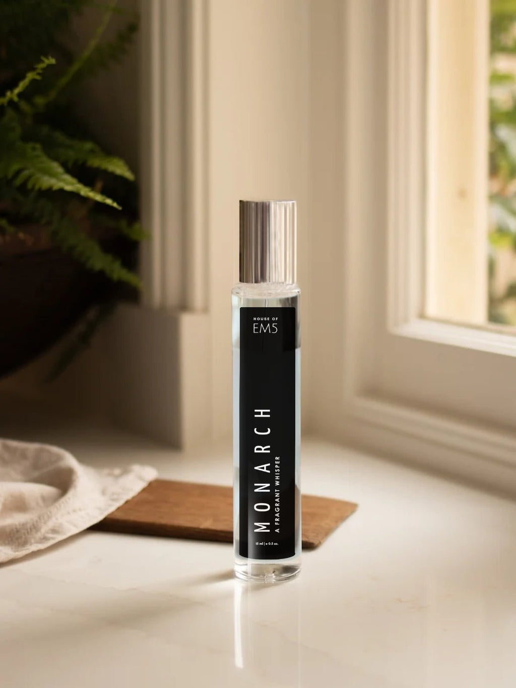 EM5™ Monarch Perfume for Men | Eau De Parfum Spray | Amber Spicy Whisky Fragrance Accords | Luxury Gift for Him | Sizes Available: 50 ml / 15 ml - House of EM5